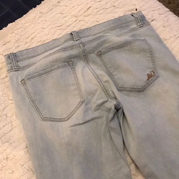 NWOT—Express skinny cropped jeans - Picture 5 of 6